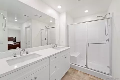 Bath - 27568 Cloudy Peak Way, Menifee, CA 92584 photo 2 of 3