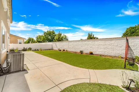 Exterior - 27568 Cloudy Peak Way, Menifee, CA 92584 photo 5 of 9