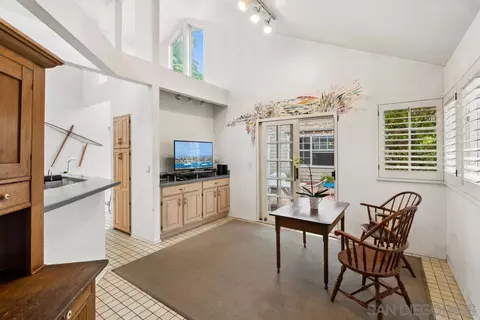 Dining - 1122 Glorietta Blvd, Coronado, CA 92118 photo 5 of 5