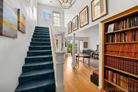 Entry Way - 1122 Glorietta Blvd, Coronado, CA 92118 photo 3 of 4