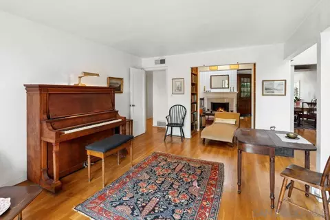 Living - 1122 Glorietta Blvd, Coronado, CA 92118 photo 2 of 4