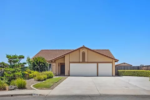 13237 Poway Hills Dr, Poway, CA 92064