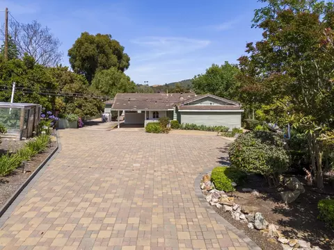 Exterior - 860 Ora Avo, Vista, CA 92084 photo 2 of 14