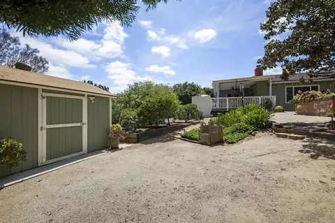 Exterior - 860 Ora Avo, Vista, CA 92084 photo 12 of 14