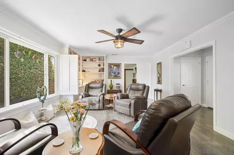 Living - 860 Ora Avo, Vista, CA 92084 photo 3 of 4