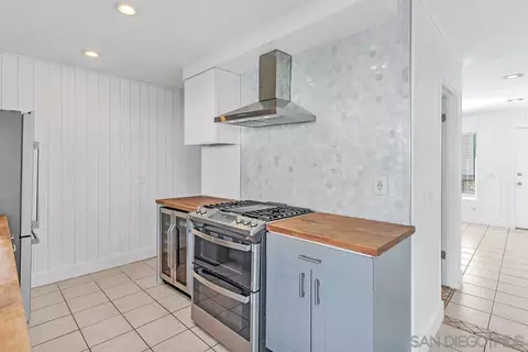 Kitchen - 3654 Spyglass Way, Oceanside, CA 92056 photo 3 of 6