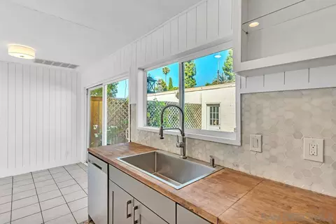 Kitchen - 3654 Spyglass Way, Oceanside, CA 92056 photo 4 of 6