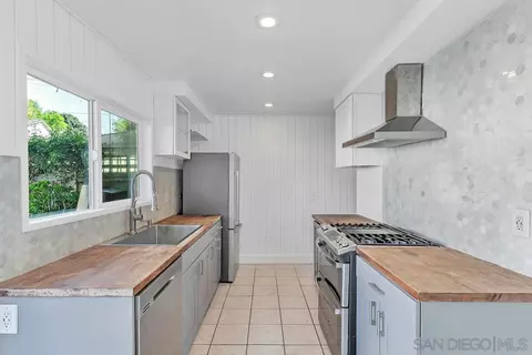 Kitchen - 3654 Spyglass Way, Oceanside, CA 92056 photo 1 of 6