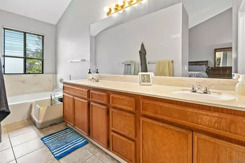 Bath - 8535 Paradise Valley Rd #7, Spring Valley, CA 91977 photo 1 of 1
