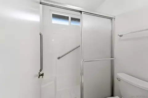 Bath - 10174 W Glendon Cir, Santee, CA 92071 photo 2 of 3