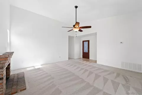 Living - 10174 W Glendon Cir, Santee, CA 92071 photo 4 of 5