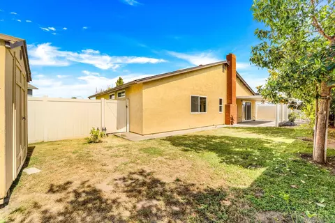 Exterior - 10174 W Glendon Cir, Santee, CA 92071 photo 3 of 10