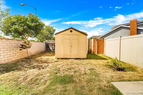 Exterior - 10174 W Glendon Cir, Santee, CA 92071 photo 4 of 10