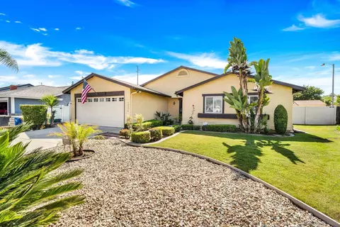 Exterior - 10174 W Glendon Cir, Santee, CA 92071 photo 8 of 10