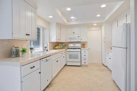 Kitchen - 1674 Bronco Way, Oceanside, CA 92057 photo 3 of 3