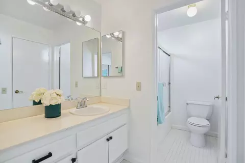 Bath - 1674 Bronco Way, Oceanside, CA 92057 photo 2 of 4