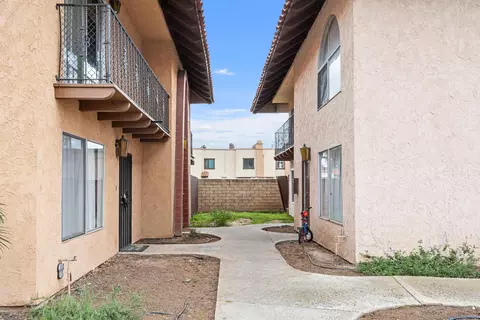 516 S Anza, El Cajon, CA 92020 photo 6
