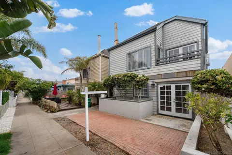 813-15 Isthmus Ct, San Diego, CA 92109