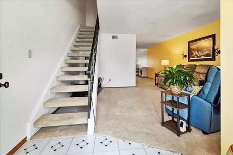 239 Espanas Gln, Escondido, CA 92026 photo 5