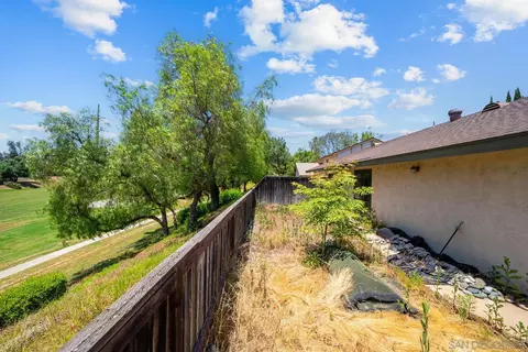 Exterior - 2117 Pepper Tree Pl, Escondido, CA 92026 photo 9 of 15