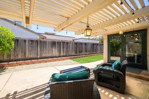 Exterior - 2117 Pepper Tree Pl, Escondido, CA 92026 photo 4 of 15