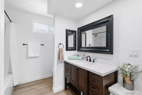 Bath - 4173 Terry St, Oceanside, CA 92056 photo 2 of 4
