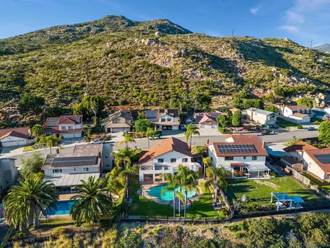 13217 Poway Hills Dr, Poway, CA 92064
