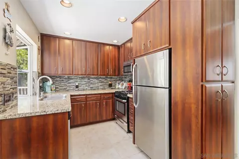 Kitchen - 9334 Carmichael Dr, La Mesa, CA 91941 photo 3 of 4