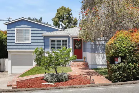 9334 Carmichael Dr, La Mesa, CA 91941