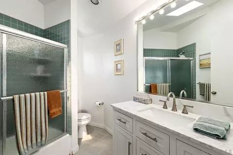 Bath - 9334 Carmichael Dr, La Mesa, CA 91941 photo 2 of 2