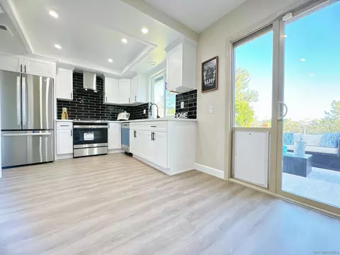 3777 Stanford Dr, Oceanside, CA 92056 photo 9