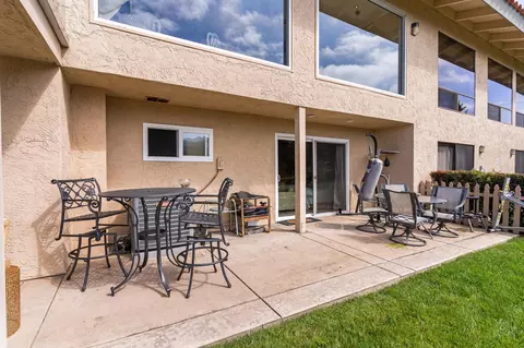 7648 Caminito Coromandel, La Jolla, CA 92037 photo 35
