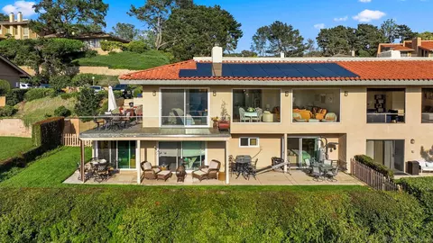 7648 Caminito Coromandel, La Jolla, CA 92037 photo 2