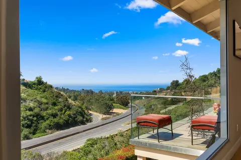 7648 Caminito Coromandel, La Jolla, CA 92037 photo 15