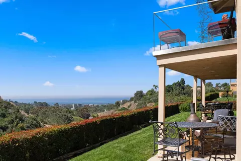 7648 Caminito Coromandel, La Jolla, CA 92037 photo 25