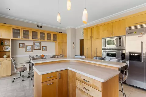 7648 Caminito Coromandel, La Jolla, CA 92037 photo 24