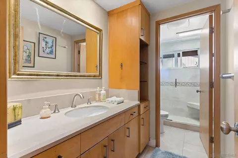 7648 Caminito Coromandel, La Jolla, CA 92037 photo 9