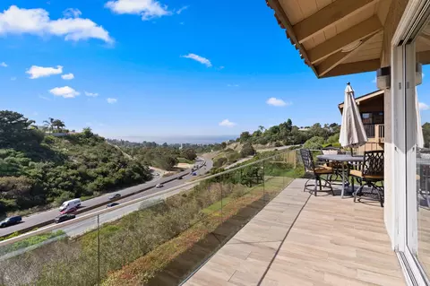 7648 Caminito Coromandel, La Jolla, CA 92037 photo 42