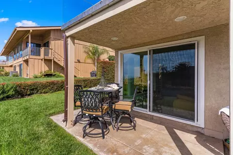 7648 Caminito Coromandel, La Jolla, CA 92037 photo 36