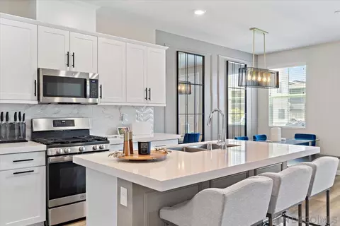 2197 Bluestone Cir, Chula Vista, CA 91913