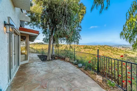 Exterior - 5299 Olive Hill Rd, Fallbrook, CA 92028 photo 9 of 17