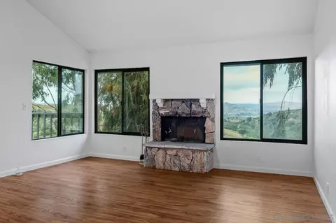 Living - 5299 Olive Hill Rd, Fallbrook, CA 92028 photo 7 of 7