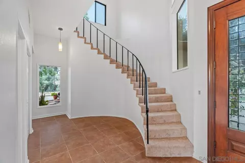 Entry Way - 5299 Olive Hill Rd, Fallbrook, CA 92028 photo 5 of 7