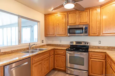 9939 Carlton Hills Blvd, Santee, CA 92071 photo 8