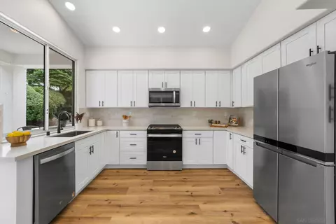 Kitchen - 4884 Zenos Way, Oceanside, CA 92056 photo 2 of 3