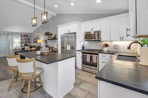 5387 Balboa Ave, San Diego, CA 92117