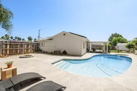 Exterior - 9109 Willowgrove Ave, Santee, CA 92071 photo 9 of 11