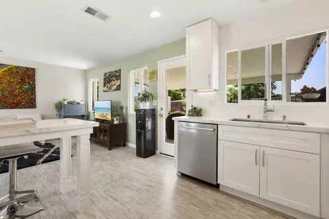Kitchen - 9109 Willowgrove Ave, Santee, CA 92071 photo 4 of 5