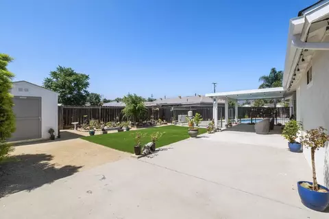 Exterior - 9109 Willowgrove Ave, Santee, CA 92071 photo 7 of 11
