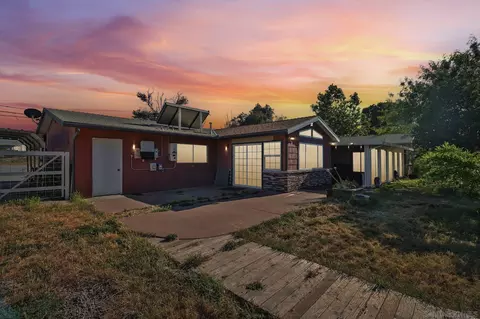 2647 Robertson St, Ramona, CA 92065